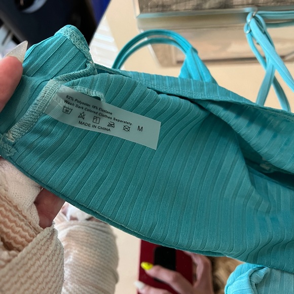 Two tone bikini - Picture 14 of 14